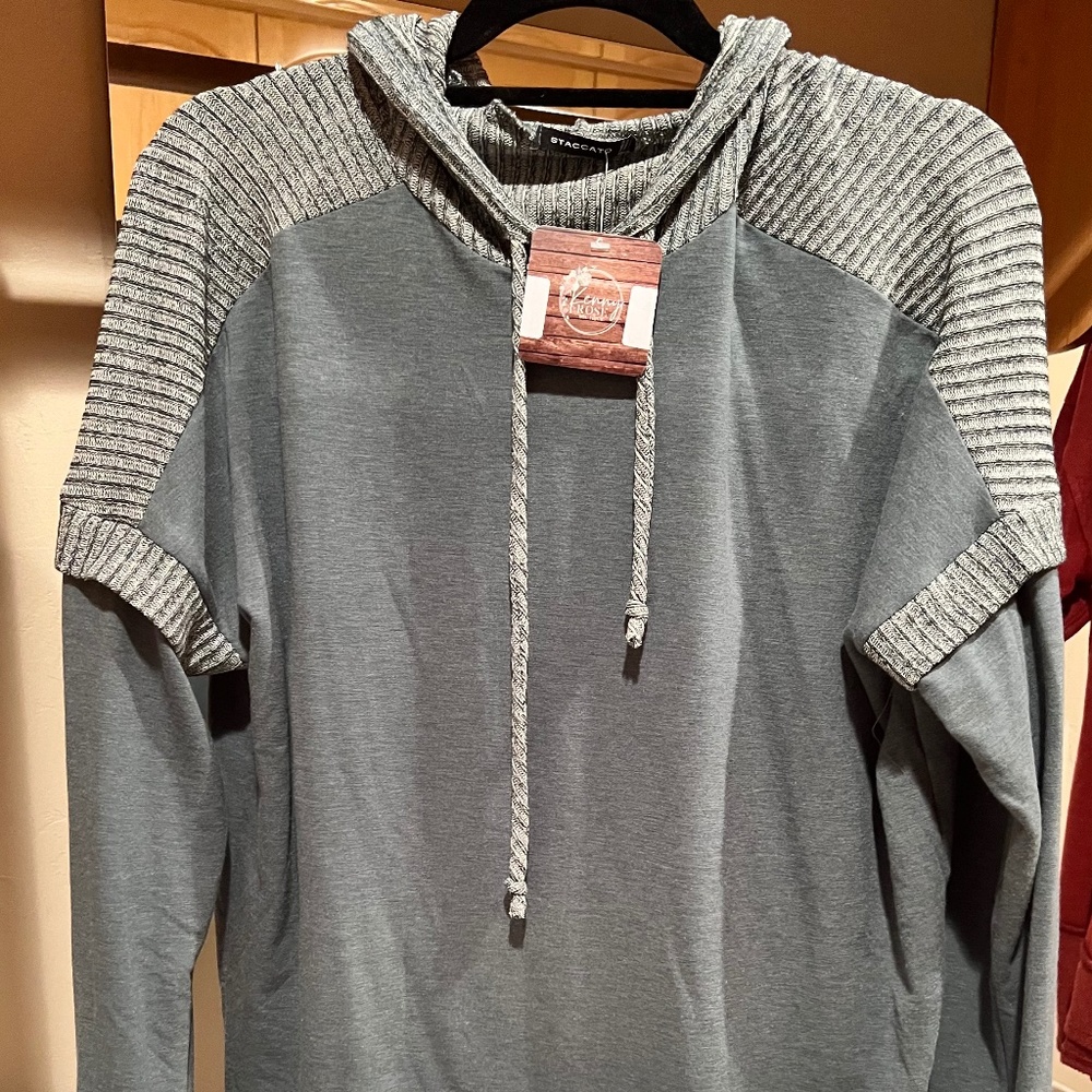 Brand New Staccato top